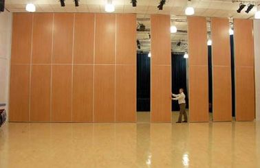 Acoustic Operable Movable Wall phân vùng cho phòng tập thể dục / phòng tiệc