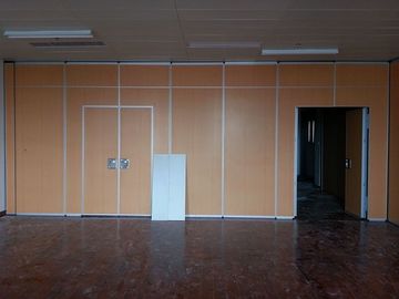 Đa màu Melamine Portable Folding Doors Văn phòng phân vùng Wall 4m Chiều cao