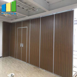 Tường ngăn cách âm có thể hoạt động bằng âm thanh cho phòng họp / khán phòng