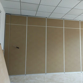 Nội thất thương mại Tường gấp âm tường cho phòng họp
