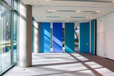 Trung tâm đào tạo Nội thất di chuyển hệ thống cửa trượt tường cho thư viện trường học