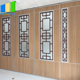 Tường ngăn trượt di chuyển bao gồm thiết kế kính nướng với khung nhôm
