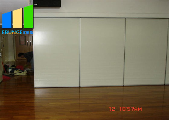 Lớp học Malaysia Cửa xếp Laminate màu trắng Tường ngăn cách âm bằng gỗ