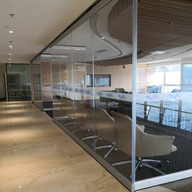 Nội thất văn phòng bằng kính không phân vùng Tường có thể vận hành cho phòng hội thảo