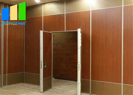 Các giải pháp tùy chỉnh Accordion Bức tường phân vùng Tăng bền Bức tường phân vùng gấp cho phòng tiệc khách sạn