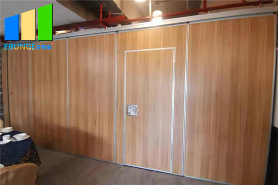 Phòng nhà hàng Vách ngăn cách âm tạm thời bằng gỗ cho khách sạn 5 sao
