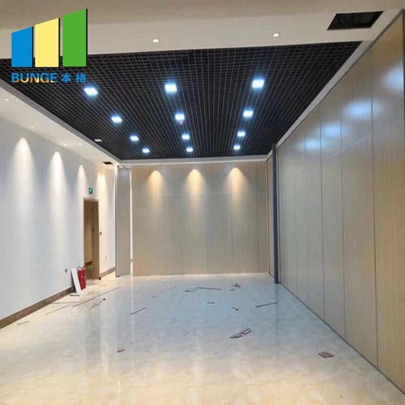 Vỏ kết thúc vải chống cháy tường ngăn gấp Giải pháp tiết kiệm không gian cho các khu vực đa dụng