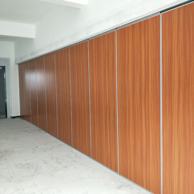 Anodizing MDF Nhôm Vách ngăn cách âm Tường gắn trần đứng miễn phí Màu tùy chỉnh
